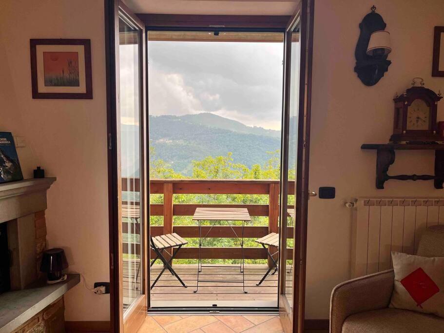 Appartamento Mangia, Leggi, Dormi Costa di Serina Esterno foto