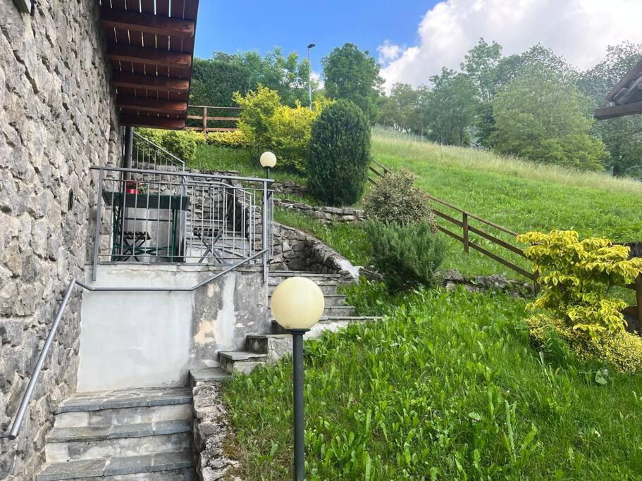 Appartamento Mangia, Leggi, Dormi Costa di Serina Esterno foto